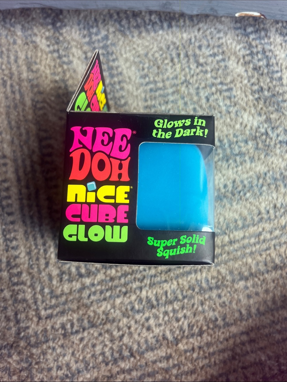 Needoh Nice cube glow blue new - Picture 3 of 3